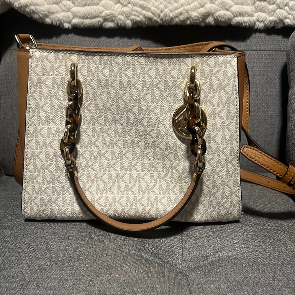Michael Kors Crossbody